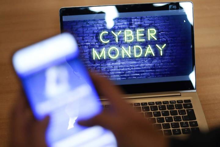 Cyber Monday 2025: Consejos y tips para comprar seguro y proteger tus datos bancarios