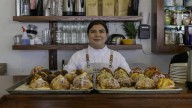 Banquete mortuorio: pan de muerto en todas sus presentaciones