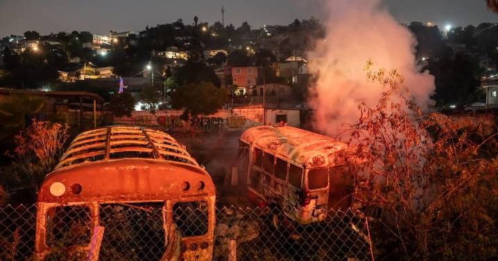 Se incendia calafia en predio de la colonia Obrera