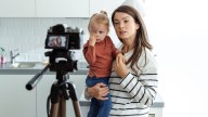 El Ministerio de Juventud quiere regular el «sharenting», la práctica de compartir fotos de los hijos en las redes sociales