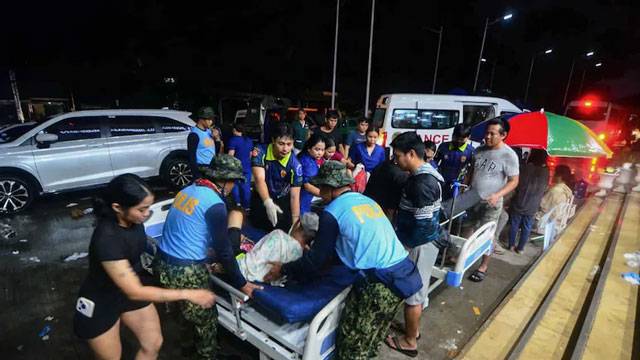 Philippines quake tragedy: Death toll climbs to 31, over 100 injured as rescuers race against time