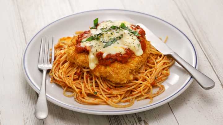 How To Cut Down The Cooking Time Of Chicken Parm Using An Iconic Frozen Favorite