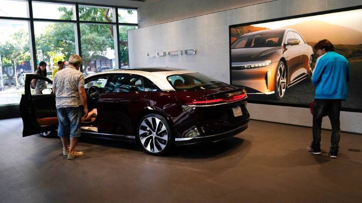 EV sales shattered records in September as federal tax credit came to an end