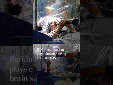 Parkinson’s patient plays clarinet during brain surgery