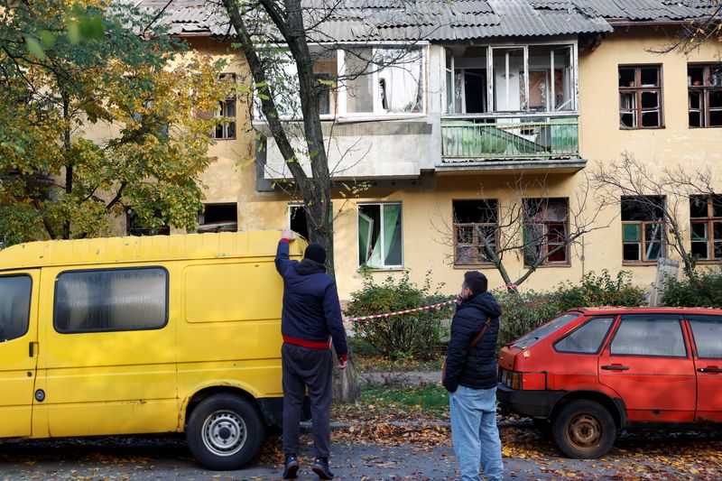 Ukraine says Russian overnight strikes kill six; Putin