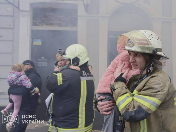 Major Russian drone and missile attack on Ukraine kills at least 6