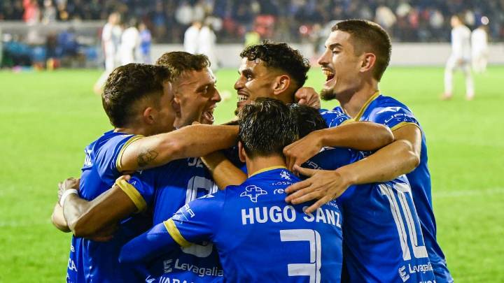 ¡El Ourense CF se carga al Real Oviedo en primera ronda de Copa!