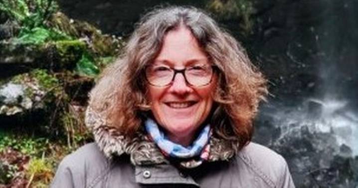 Police search for missing Lincolnshire woman last seen wearing grey hooded top