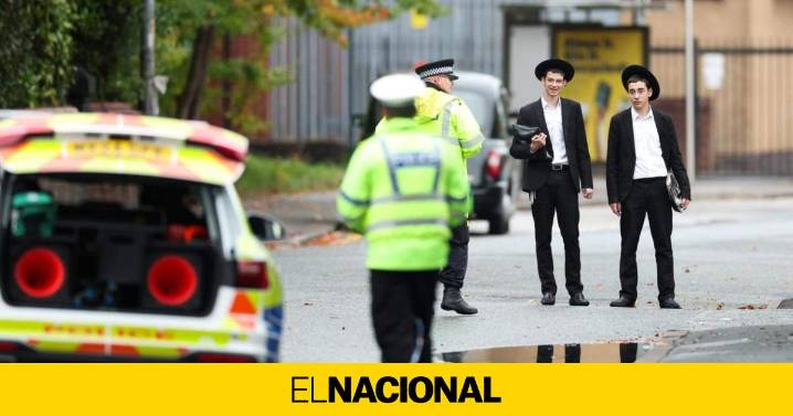 La policía mató accidentalmente a una de las dos víctimas del ataque a la sinagoga en Manchester