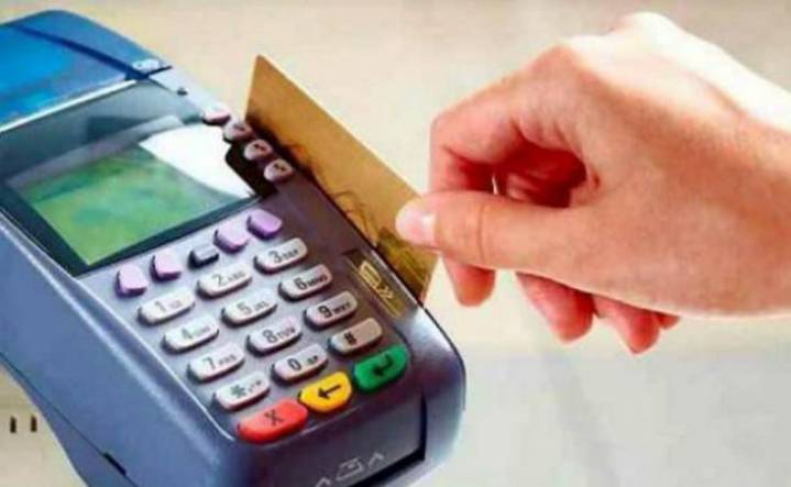 Gasto de servicios comienza a frenarse este año