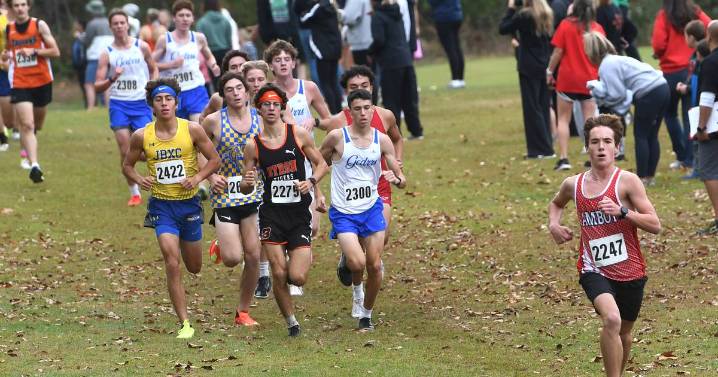 Amboy’s Henry Nichols takes seventh at Columbus Day Invite: Monday’s Sauk Valley roundup