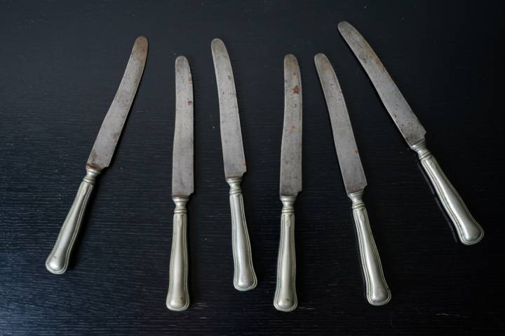 Tony Katz and the Morning News 2nd Hr 10/30/25: Downtown coffee shop named one of best in nation. Jake Tapper predicts Gen Z will “BE A LOT MORE CONSERVATIVE. Knives for sale. While Indiana misses opp