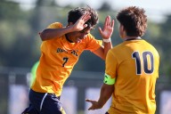 Del Val boys soccer scores 3 goals in 4 minutes to advance to quarterfinals of H/W/S tournament