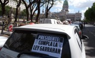 Milei no aplicará la Ley de Emergencia y el Garrahan hace un cacerolazo