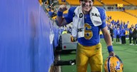 PHOTOS: Pitt wins 4th straight game, beats NC State 53