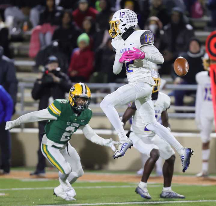 Watch live: Gahanna Lincoln vs. Groveport Madison in Ohio high school football playoffs