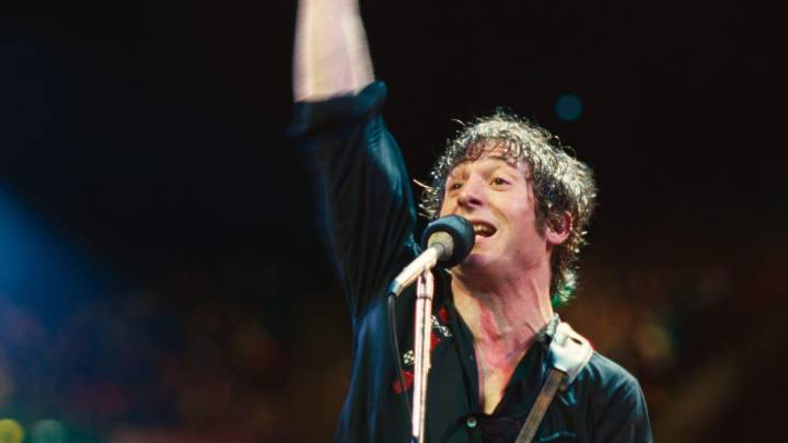 Clichéd Springsteen biopic teeters between 'soulful,' 'mopey'