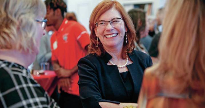 UNM Board of Regents commences search for university's next president