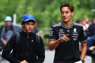 Mercedes confirma a George Russell y Kimi Antonelli como sus pilotos en 2026