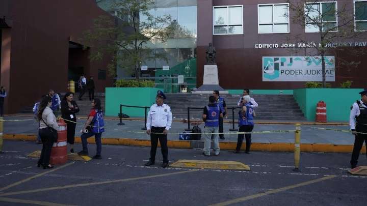 Balean a exabogado de Billy Alvarez frente al Poder Judicial de la CDMX