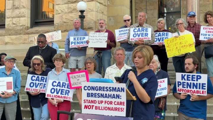 Vigil held at Scranton City Hall amidst healthcare concerns from the government shutdown