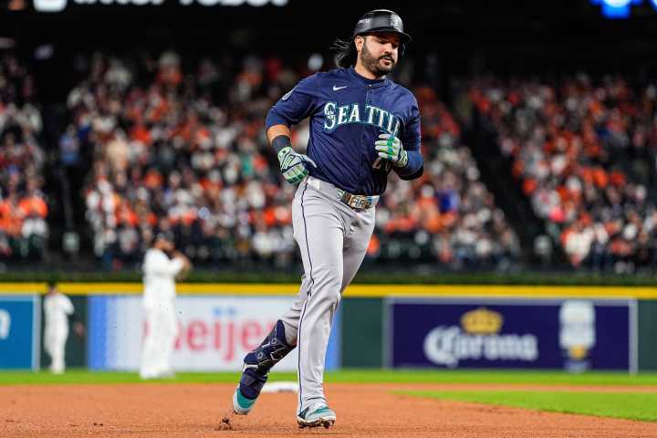 Detroit Tigers watch Eugenio Suárez hit home run after trade deadline