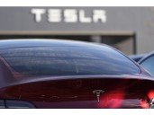 Tesla offers cheaper version of its best