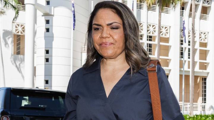 Alleged Jacinta Price stalker blocked from attending rest of her defamation trial after he enters Darwin court and sits 'two seats along from her'