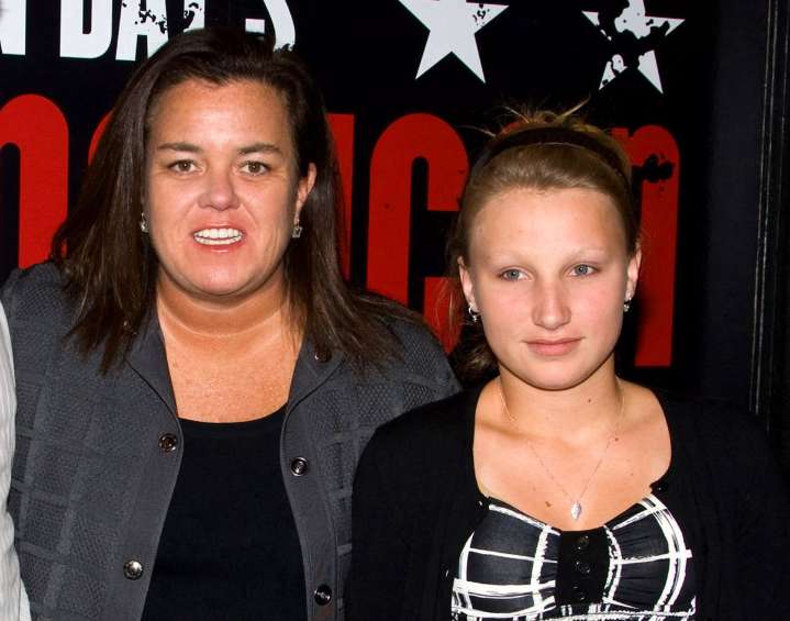 Hija de Rosie O’Donnell es condenada a prisión por violar su libertad condicional