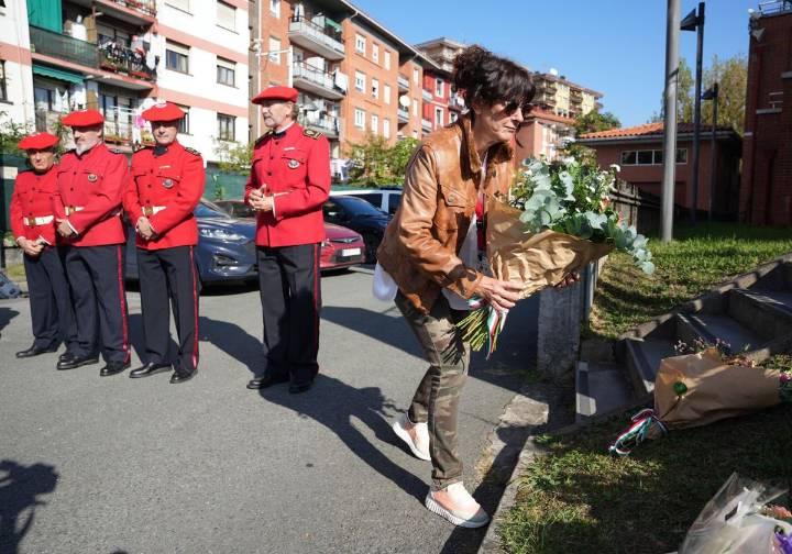 La Ertzaintza homenajea en Zumarraga a Juan José Pacheco Cano, agente asesinado por ETA en 1988