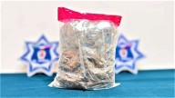 Cae con más de una libra y media de marihuana en Las Gladiolas