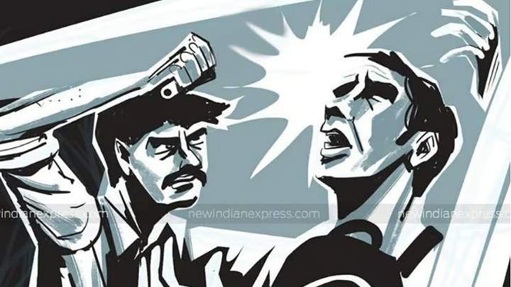 Policemen assaulted, ASI tied to tree, thrashed by mob in Jharkhand village