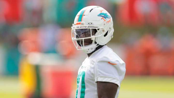 Tyreek Hill situation is complicated, Dolphins have firm stance