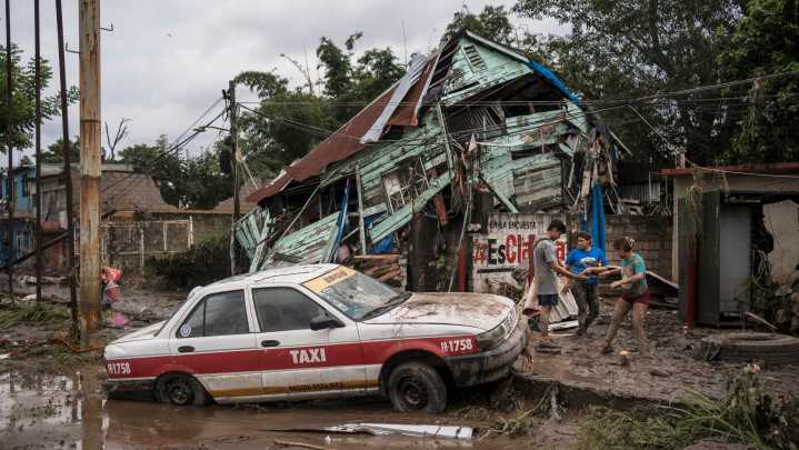 Heavy rain in Mexico sets off floods and landslides, killing at least 41