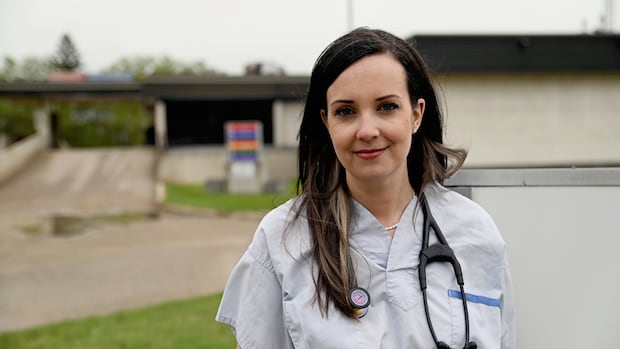 Manitoba has gained doctors but is having trouble keeping them, Doctors Manitoba says