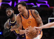 Phoenix vence a los Lakers
