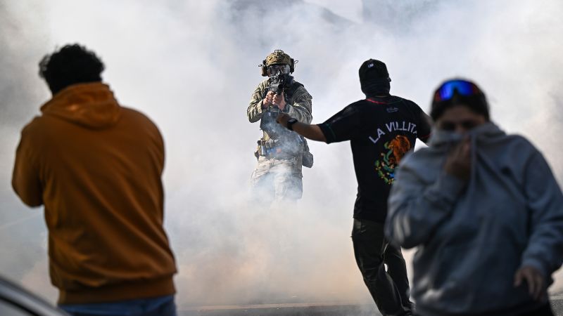 Judge presses federal officials on response to Chicago protests. Here’s what she learned