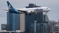 Alaska Air cuts annual profit forecast on higher fuel costs