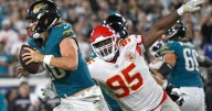 Chiefs' Jones deactivates social media