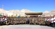 LG Kavinder celebrates Diwali with Army jawans
