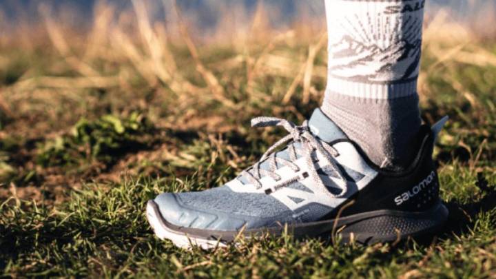 Salomon hunde sus precios: 10 zapatillas con descuentazo para deportes de montaña