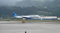 Un avión de United Airlines aterriza de emergencia tras impactar contra un objeto en el aire: podría ser un globo meteorológico