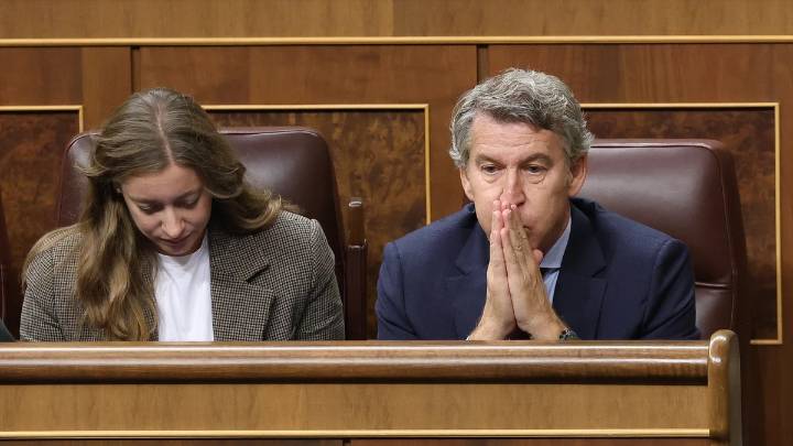 El PP, sobre una moción de censura con Junts con un candidato distinto a Feijóo: "Es política ficción"