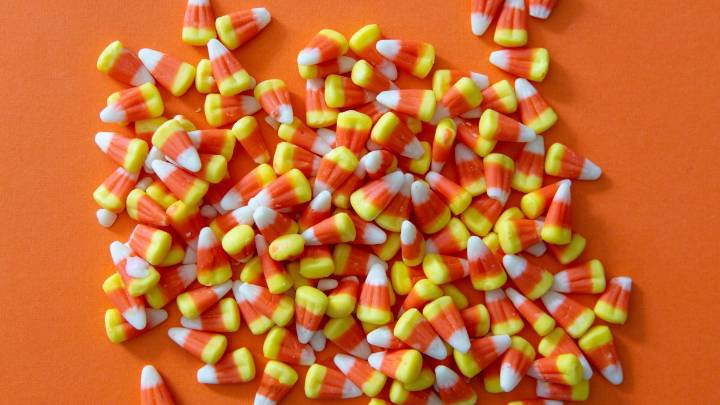 Survey reveals the ‘right' way to eat candy corn