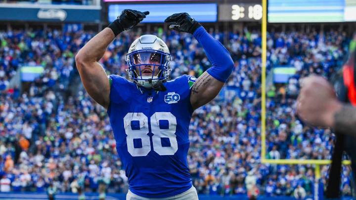 TE AJ Barner 'Brings A Whole Lot Of Energy' & Touchdowns To Seahawks
