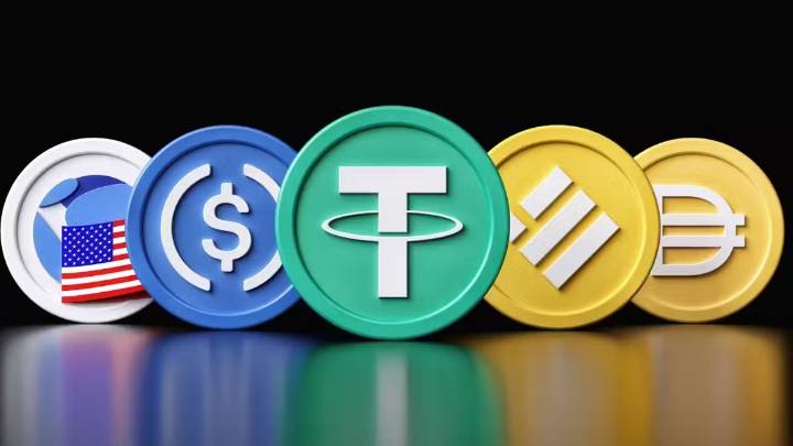 'US exporting inflation to India?' Financial expert breaks down why INR is losing value faster than USD