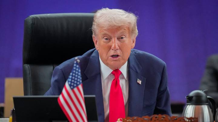 Live updates: Trump tells GOP to scrap filibuster to end shutdown