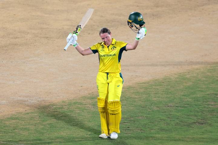 Alyssa Healy century powers Australia to record World Cup chase against India