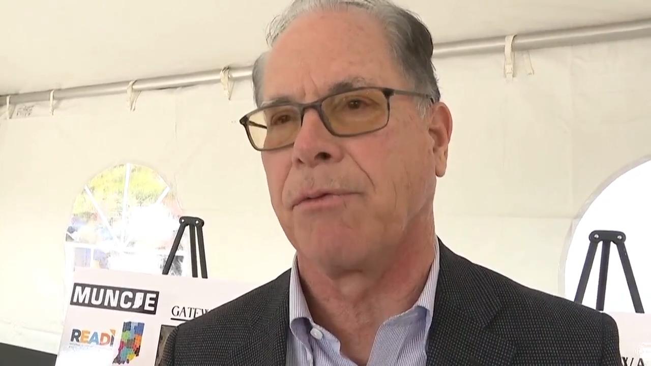 Protesters shout as Indiana governor explains upcoming redistricting effort