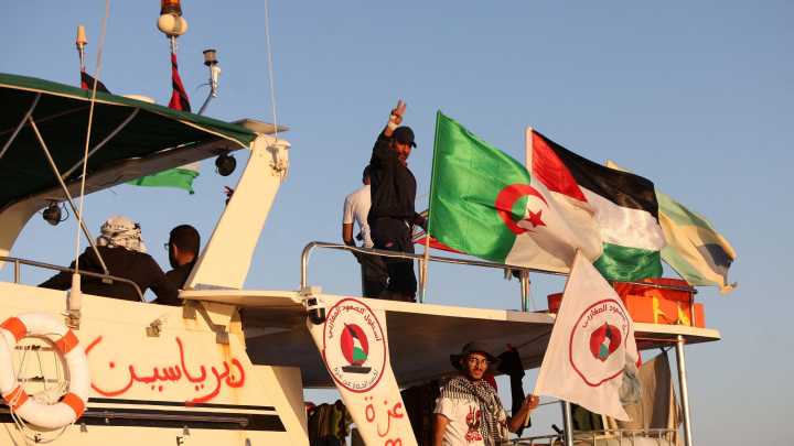 Llegan a Estambul 137 activistas de la Flotilla deportados por Israel